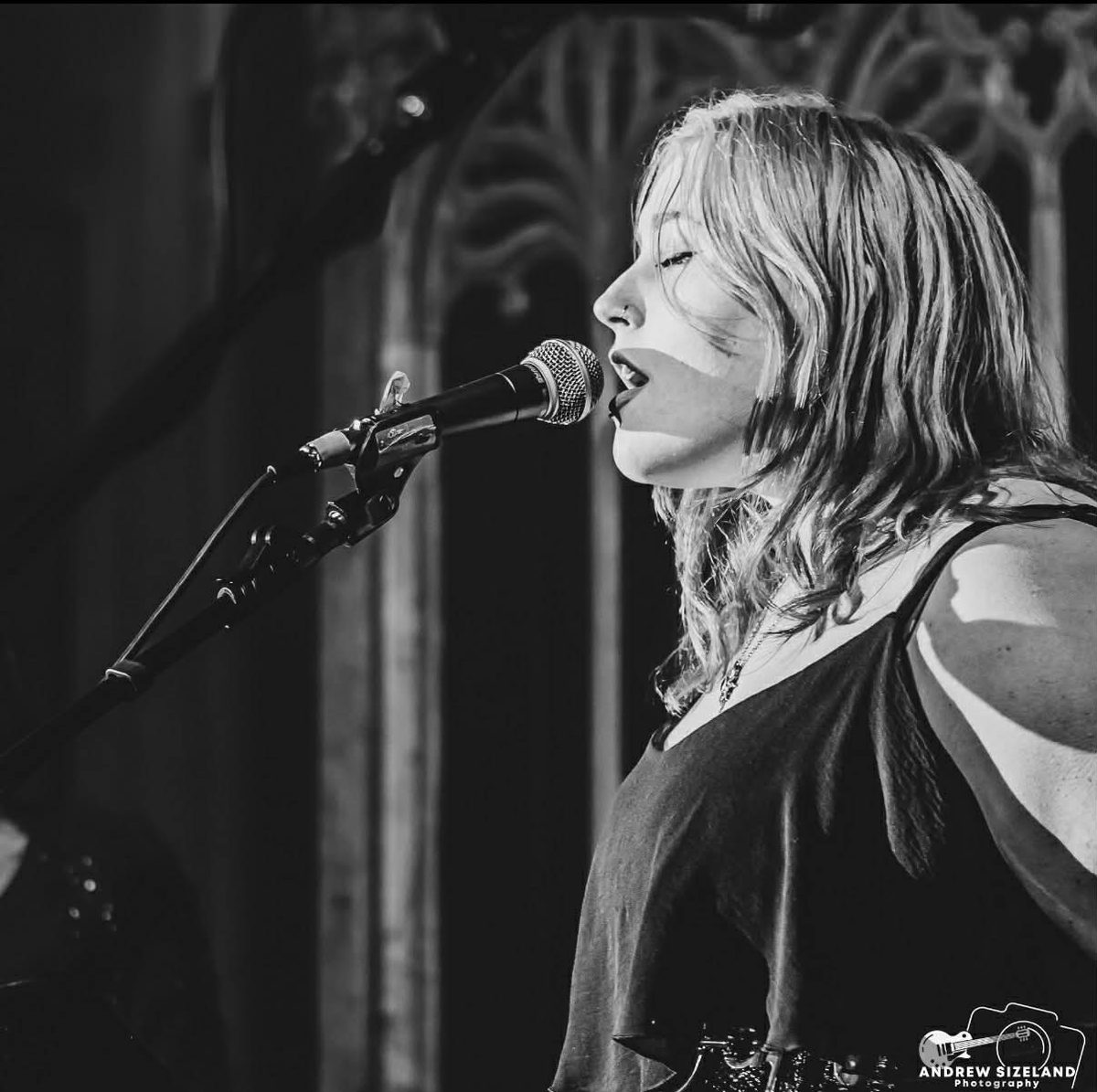 Liz singing live